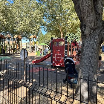 Dog Park at Willow Oaks Park